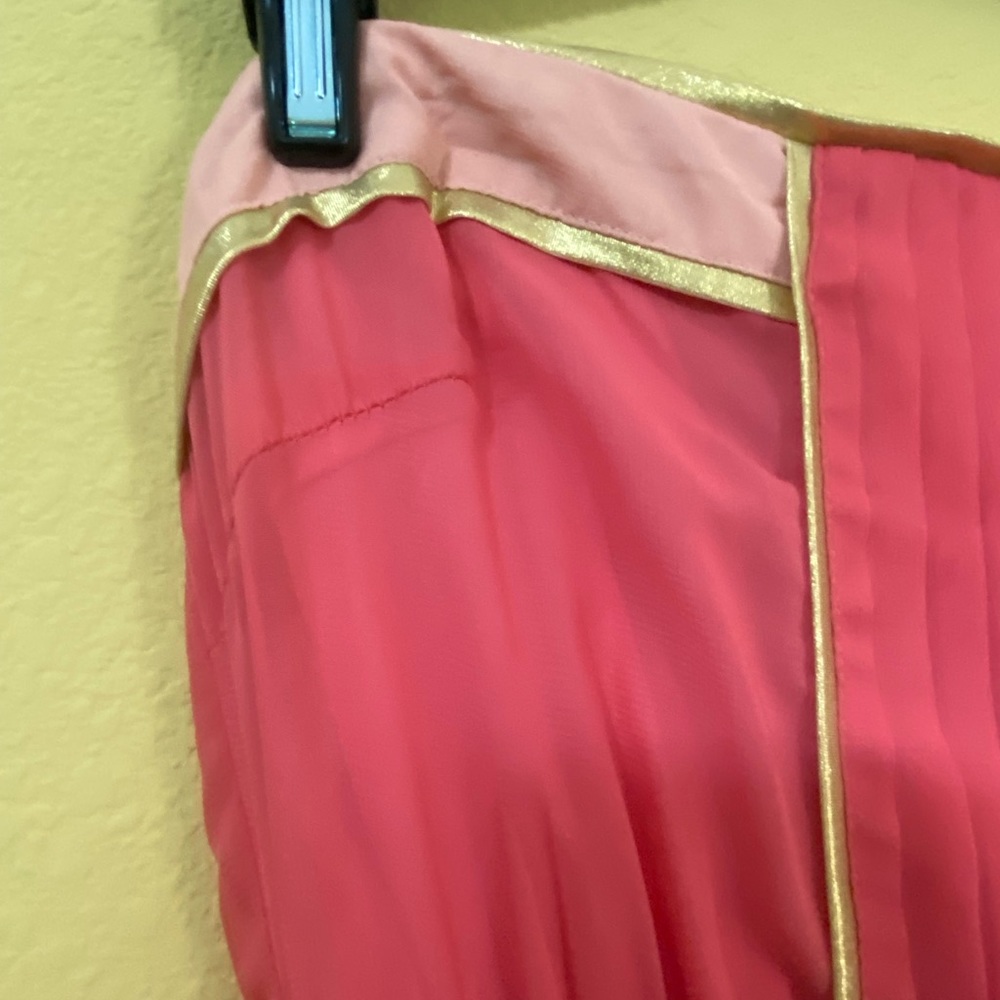 Elegant Pink Maxi Dress - Picture 4 of 10